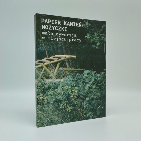 Papier kamień nożyce. Mała dywersja w miejscu pracy